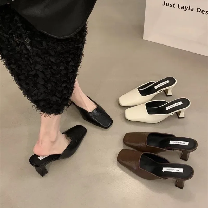 أحذية فاخرة بكعب عالٍ صنادل صيفية شباشب نسائية الاتجاه ساحة تو أحذية Slingback أنيقة جديدة أحذية جلدية Zapatos Mujer