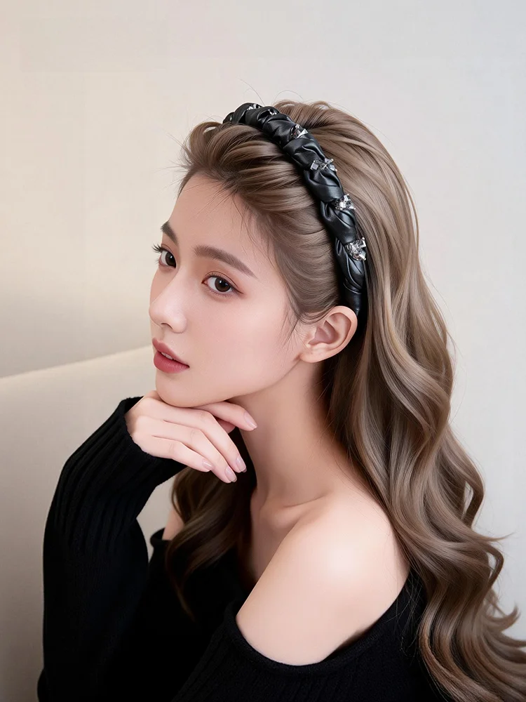 滑り止めハイカット女性用ヘアバンド、櫛デザイン、高級ヘアクリップ、ファッショナブルなヘアアクセサリー、丈夫な生地のヘッドバンド