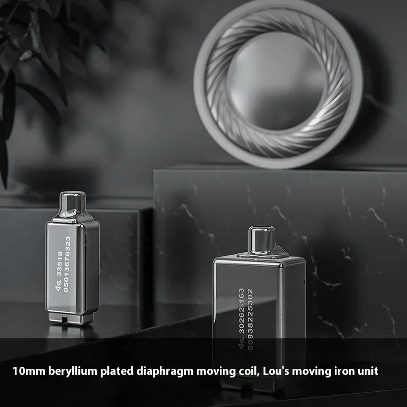 

FiiO FH3 Wired Earphones 1DD+2BA Hybrid Driver Hi-Res HIFI In-Ear Monitor Earphone Custom Lossless Earbuds 3.5mm DetachableCable