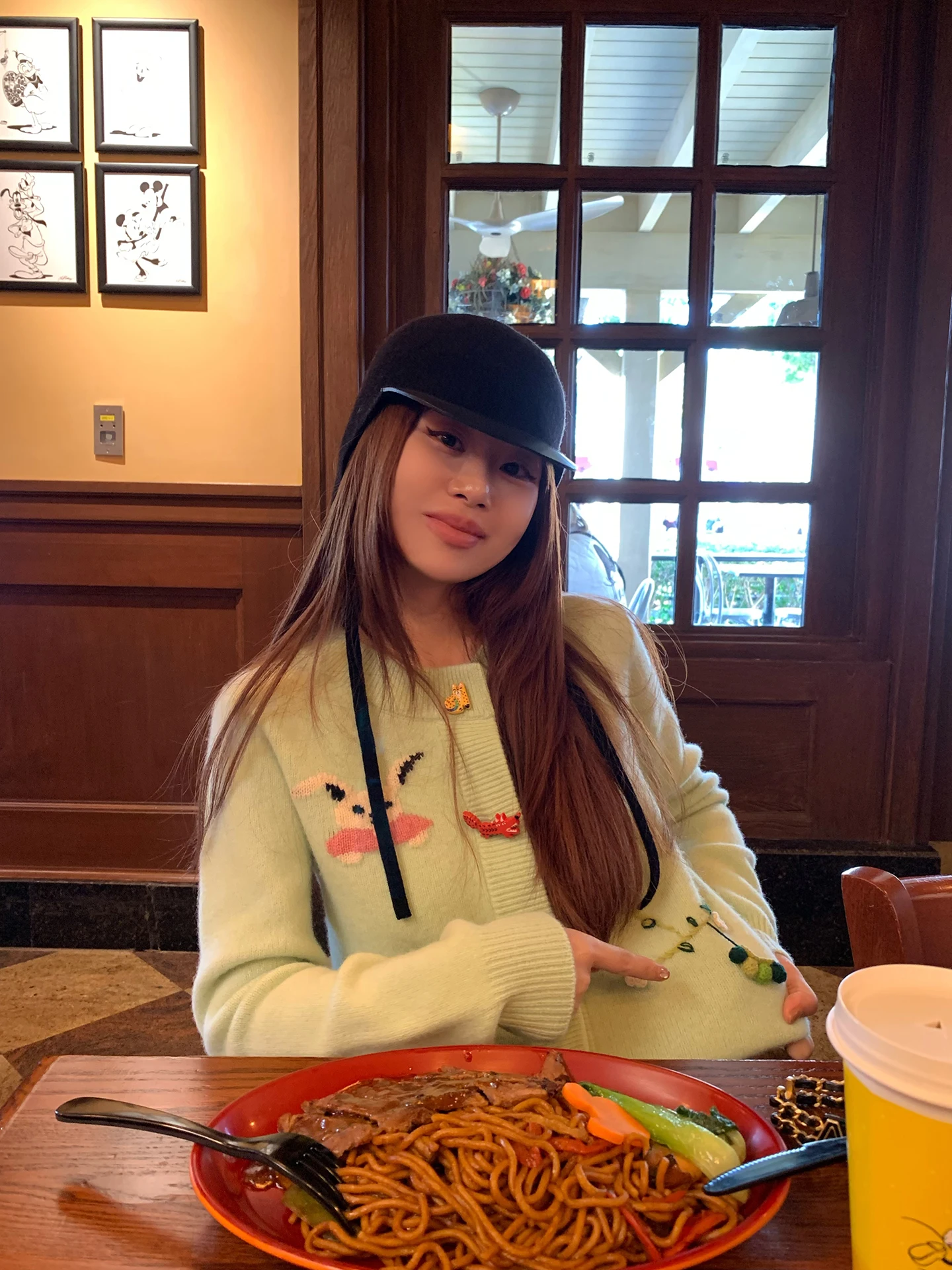 

Вязаный шерстяной свитер-кардиган с вышивкой в виде забавного кролика, на пуговицах, с круглым вырезом, длинными рукавами, свободного кроя, стандартной длины, для повседневной носки