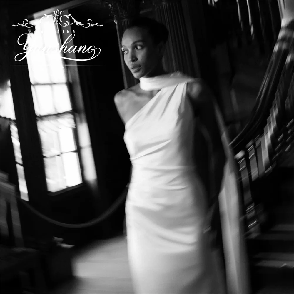 YunShang personalizado Halter sirena vestido de novia sin mangas corte Trian Simple elegante encantador hasta el suelo volantes encantadores