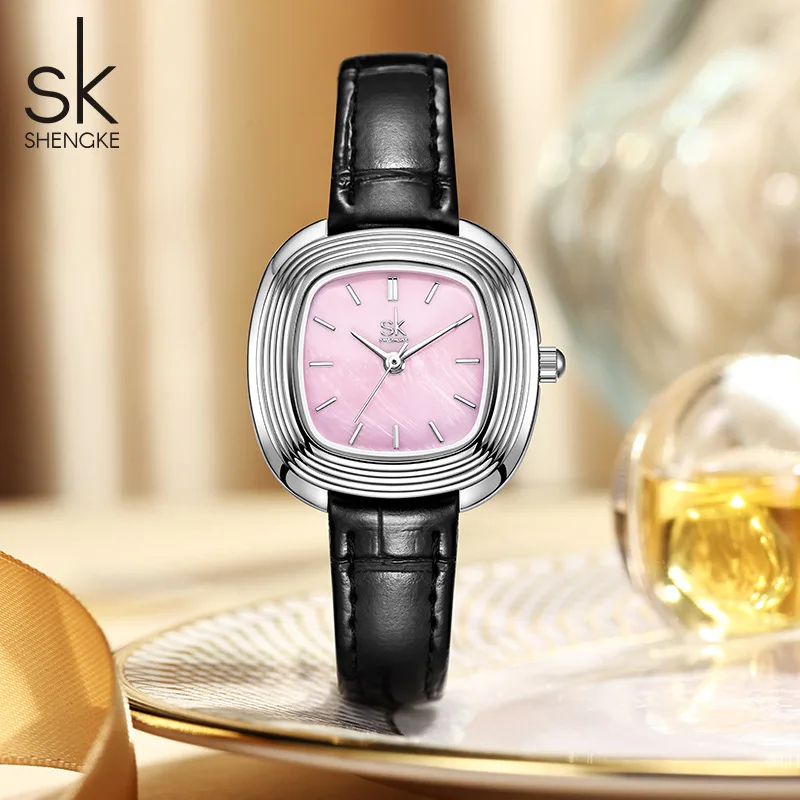 Elegant women's wristwatchsophisticated and versatile leather strapa perfect gift for your girlfriend, and a women's accessory.