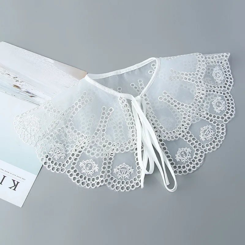 

Double Layers Fake Collars Shawl Girls Hollow Out Lace Removable Shirt Detachable Collar Women Lapel Blouse Lace-Up Scarf