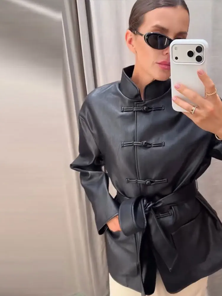 Damen Kunstlederjacken mit Stehkragen, Froschknöpfen und Gürtel, Streetwear, Langarm, Einreihig, Lockere Oberbekleidung – Detail 36