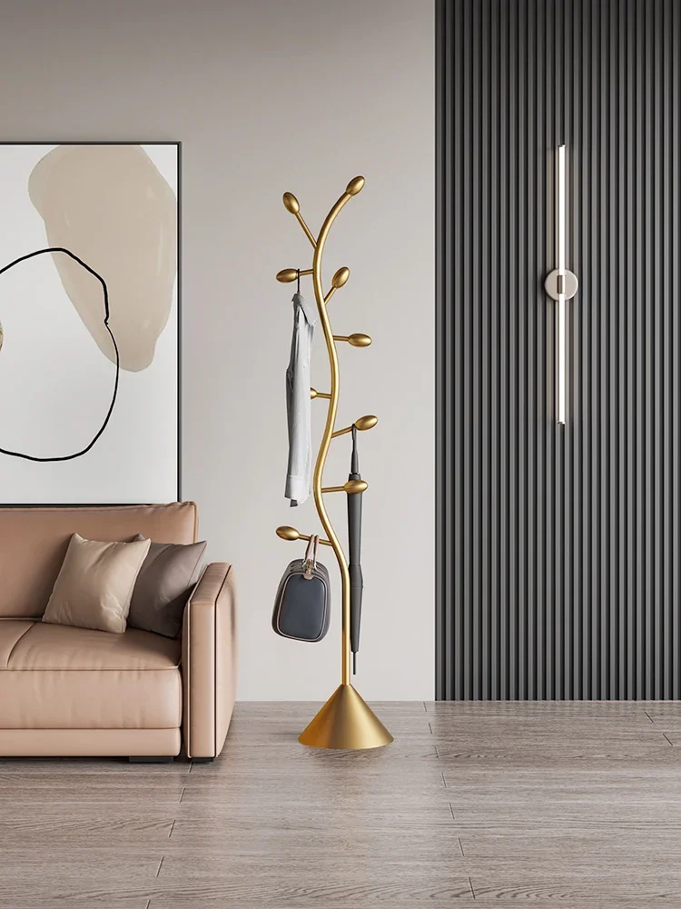 Percha de dormitorio de piso a techo.