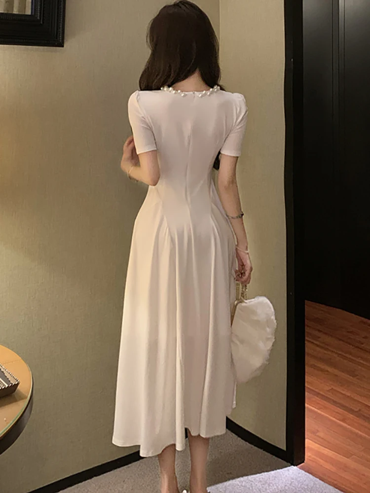 المرأة الكورية موضة أنيقة فاخرة تكدرت فستان طويل الصيف الأبيض Bodycon الديكور س الرقبة فستان 2025 مهرجان جديد مساء فستان #4