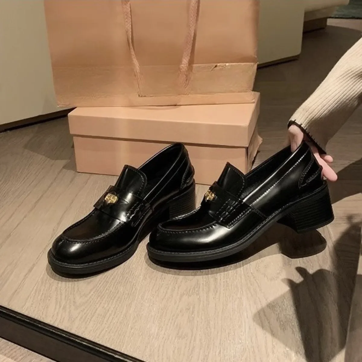 

Women's British Style Leather Loafers Gold Coin Detail Chunky Heel Slip-On Moisture-Wicking Insole Elegant Daily & Office Shoes