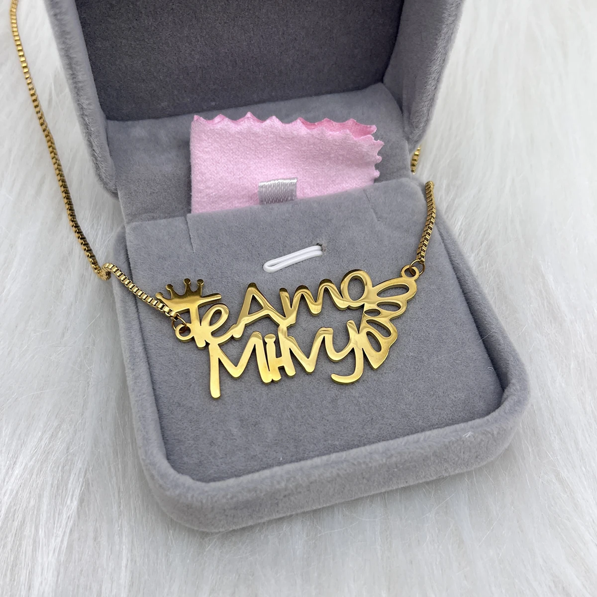 Customized Fashion Stainless Steel Name Necklace Personalized Crown Two name Necklace Butterfly Box Chain Necklace Women Pendant