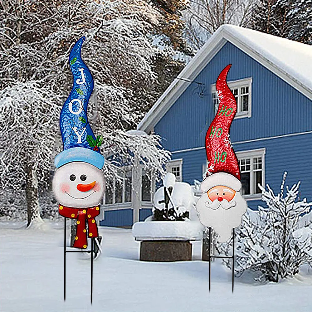 عيد ميلاد سعيد ساحة حصة تسجيل ، ثلج ، سانتا كلوز ، عطلة ، في الهواء الطلق ، زخرفة السنة الجديدة ، ديكور الحديقة