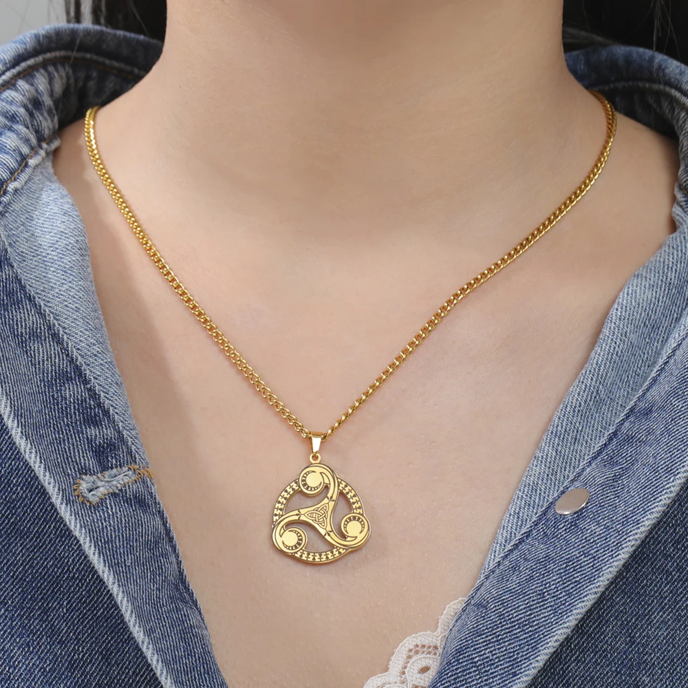 Dawapara Triskele Necklace Triskelion Symbol Irish Triple Spiral Sacred Geometry Stainless Steel Wiccan Jewelry - view 3