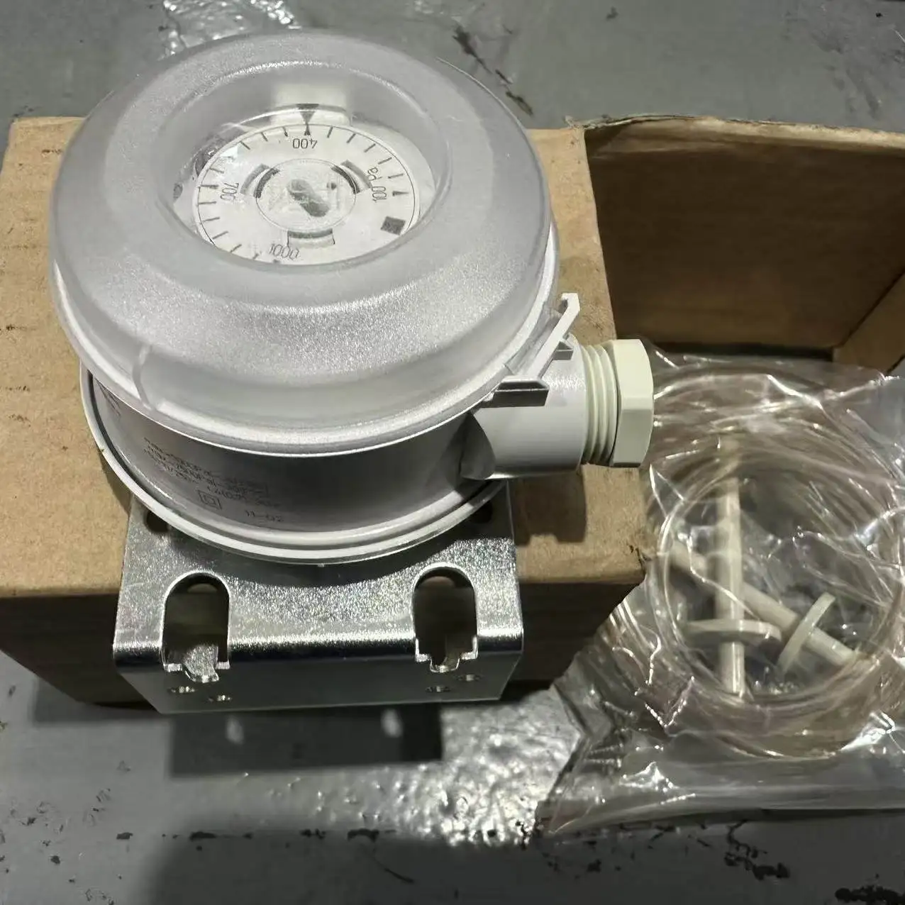 The product is suitable for 604 Air pressure difference air pressure switch project