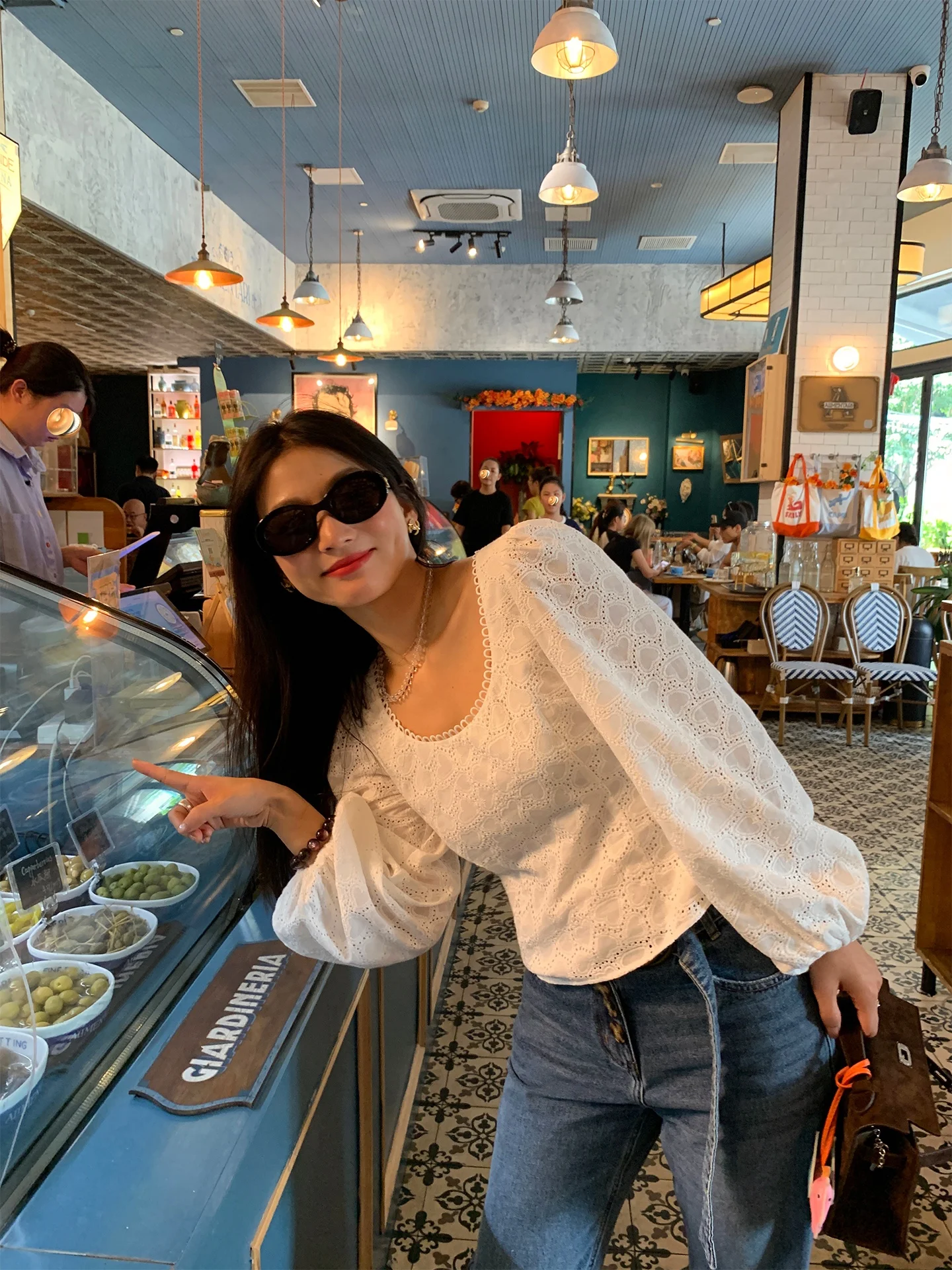 

Элегантный женский топ из кружева, белый, с длинным рукавом, модный дизайн, ранняя осень, хлопок, французский стиль, круглый вырез, фасон «пузырьки»