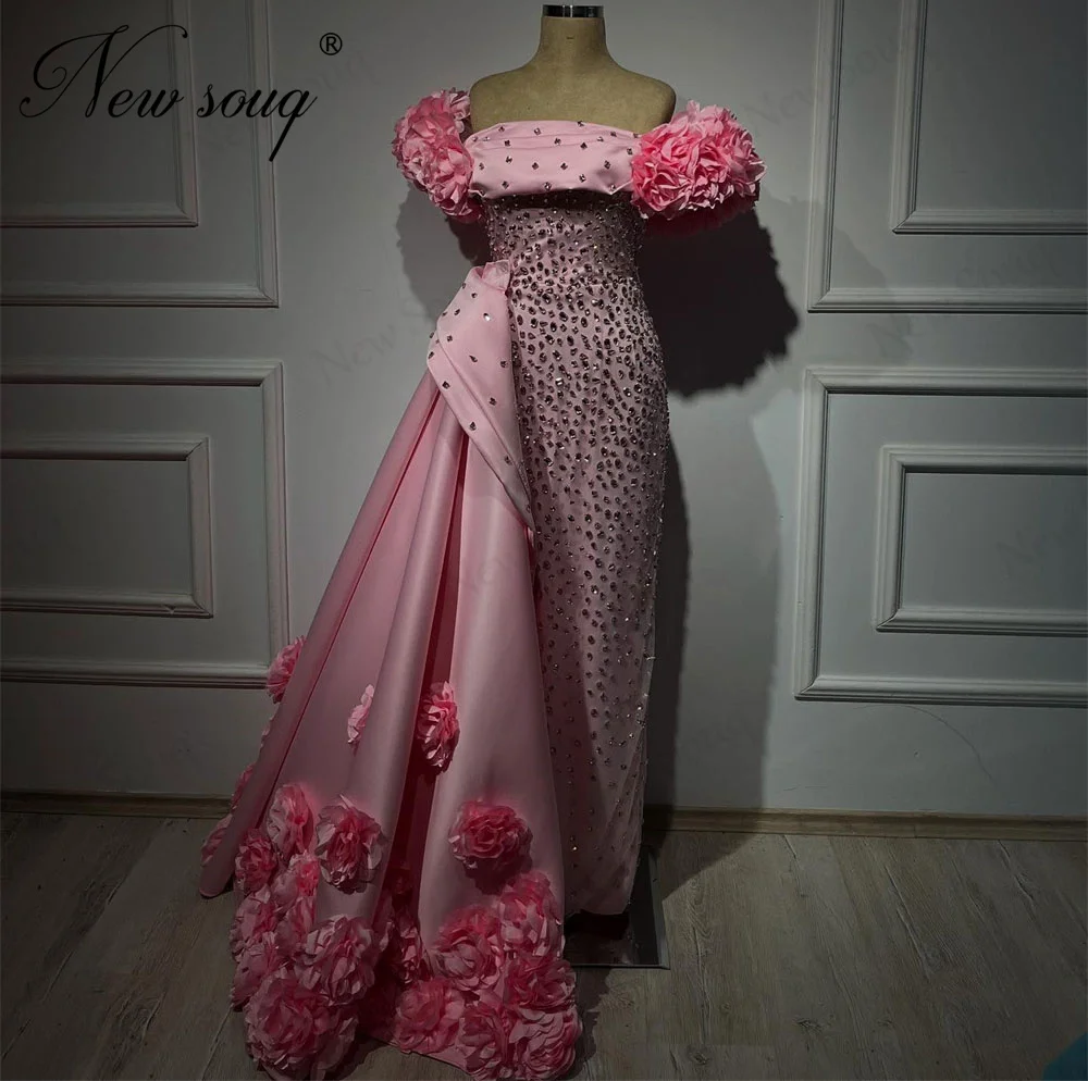 Abiti da sera con scollo a barchetta rosa Abiti per occasioni formali Abito da cerimonia nuziale con perline con fiori a fessura Abiti da Cóctel personalizzati