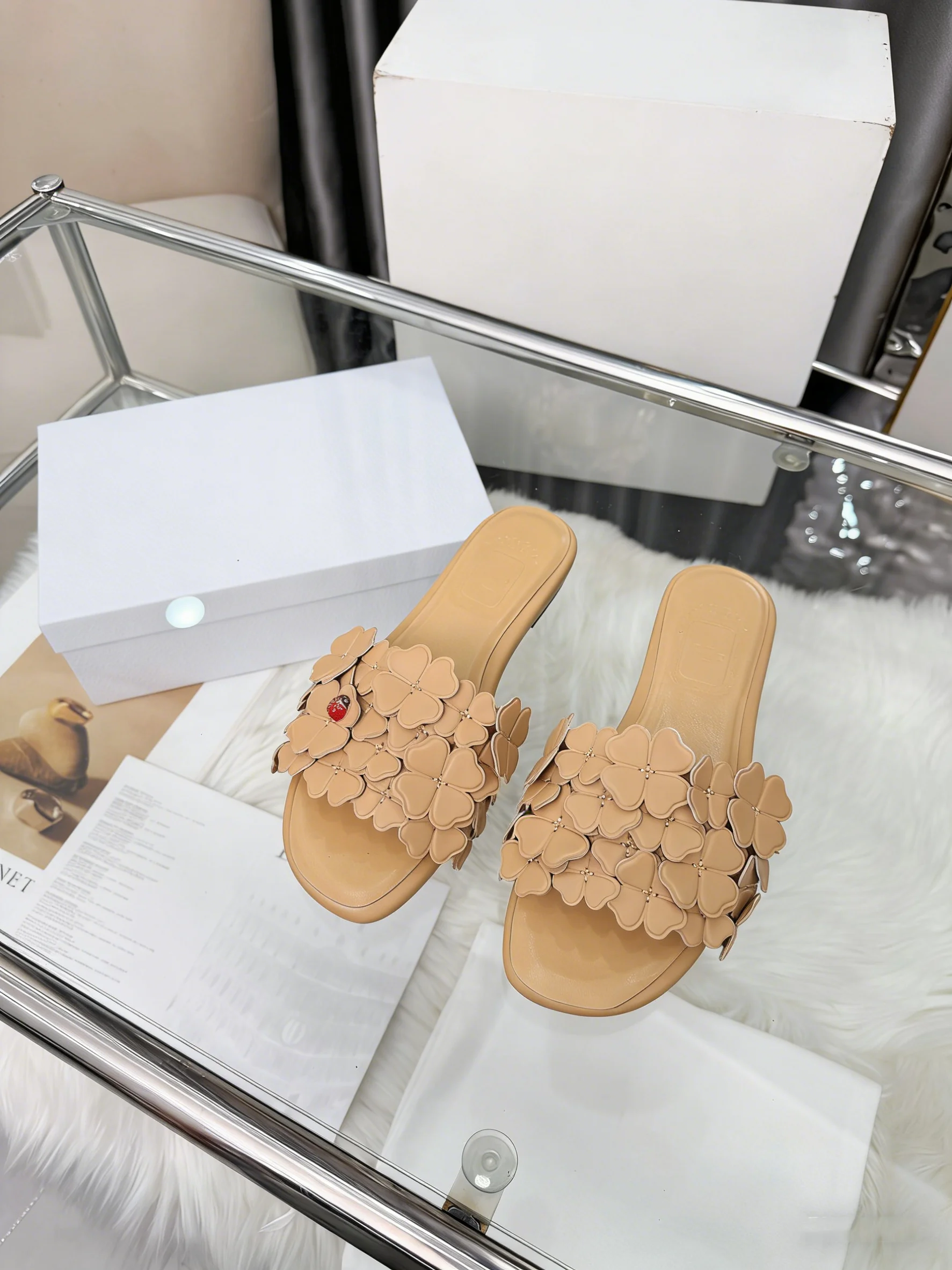 

High-Quality Fashionable New Casual Real Sheepskin Comfortable Women's Flat Shoes