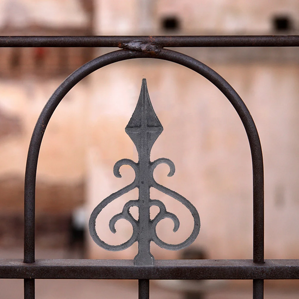 4Pcs Iron Fence Post Caps Elegant Metal Fence Finials Decorative Outdoor Garden Toppers Household Railing Finials