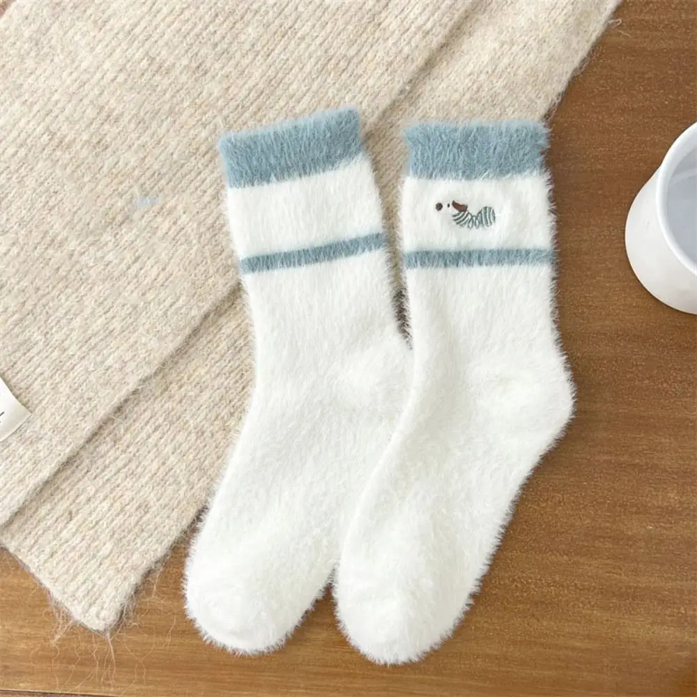 5Pairs Mid Tube Puppy Dog Winter Fluffy Socks Cartoon Fluffy Mink Fleece Socks Thickened Embroidery Floor Socks Streetwear