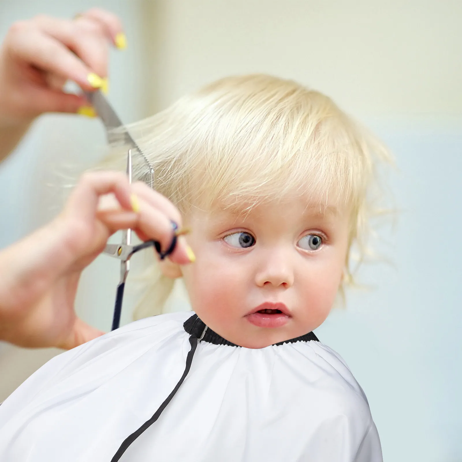 1-unidad-de-capa-impermeable-y-ligera-para-cortar-el-pelo-de-ninos-delantal-duradero-para-peluqueria-infantil-uso-domestico