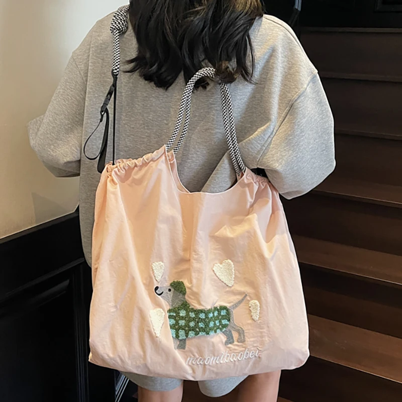 Fashionable Japanese style shoulder bag with elongated puppy ball chain embroidery shopping bag and large capacity shoulder bag