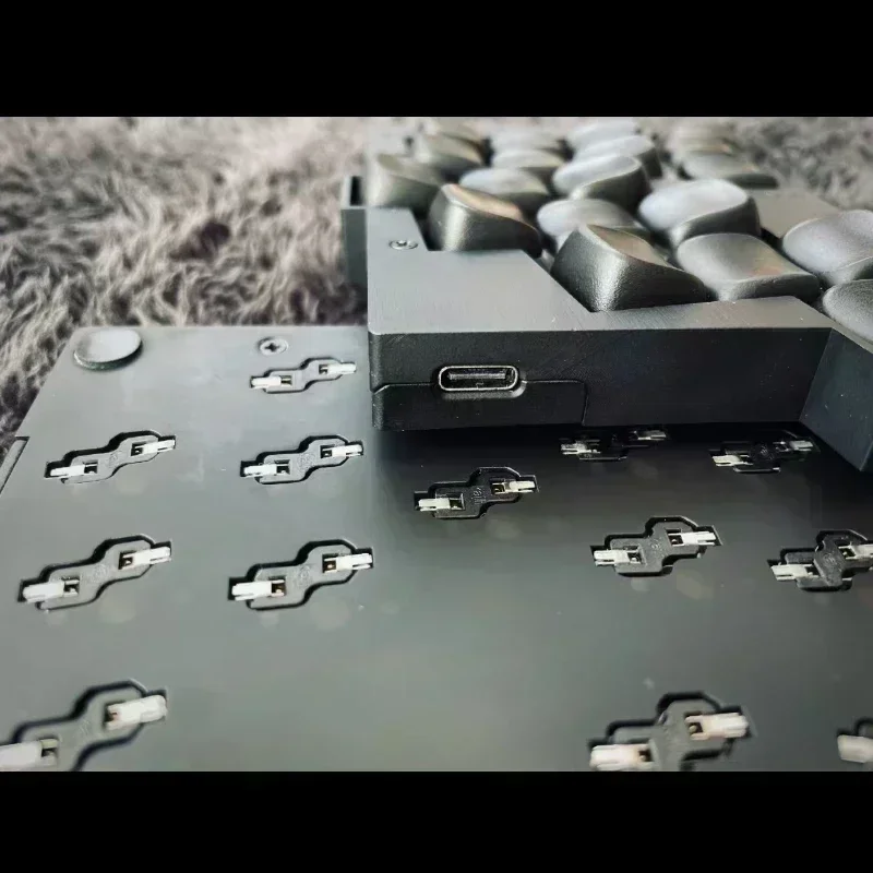 TOTEM Kit Keyboard Split Nirkabel Kustom 2Mode Bluetooth/Tipe-c Keyboard Mekanis Profil Rendah Menggunakan Kailh Choc V1 Switch ZMK