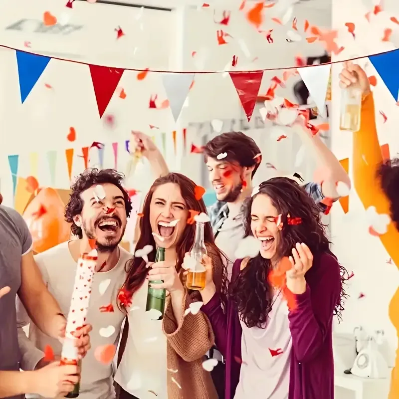10m Rot-Weiß-Blaue Wimpelkette Patriotische Partybanner 20x30cm Dreieckige Wimpelgirlande aus PE-Kunststoff für USA 4. Juli Geburtstag – Detail 6