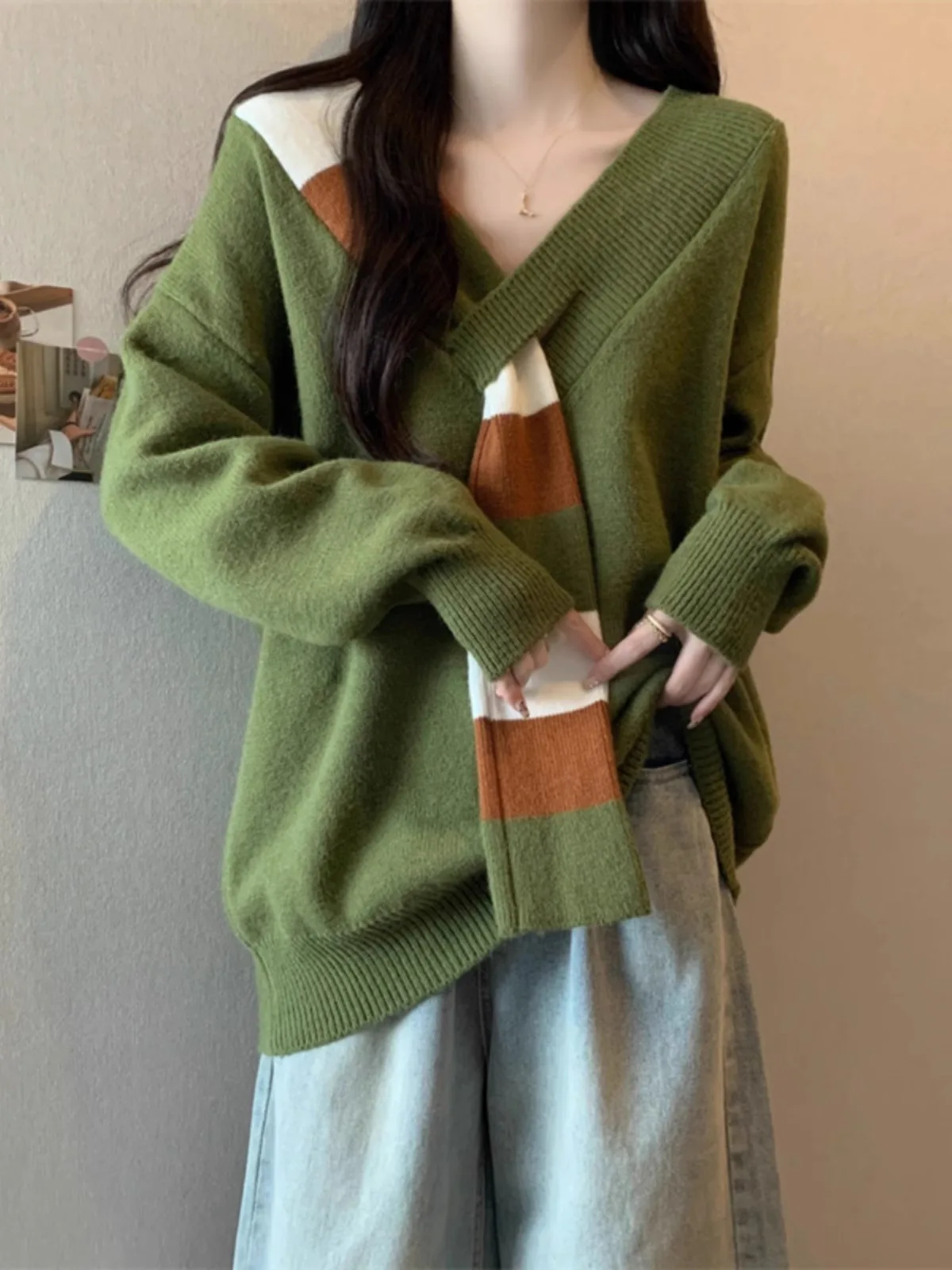 

Korean Style Striped Fake Scarf V-neck Sweater Women's Autumn Winter New Loose Top Fashion Versatile Casual Thick Knit Sweater