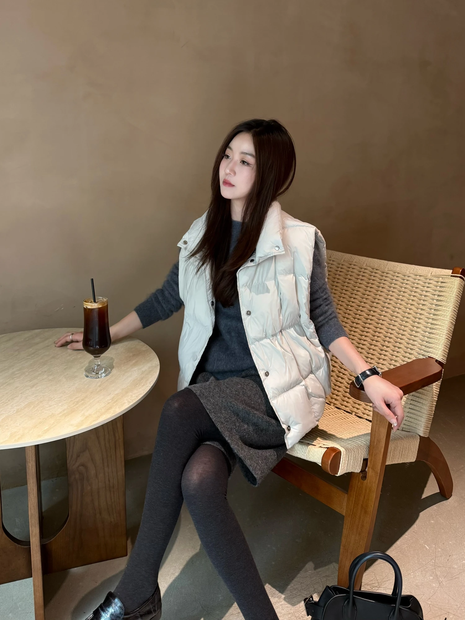 

Жилет Cao Daman: легкий, мягкий, пуховый, 90% белый пух, свободный крой, модный, универсальный, женский, нейлоновый