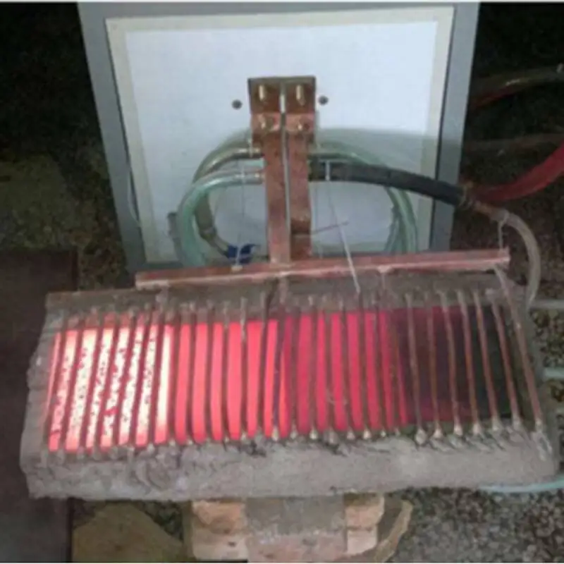 

Ковальная печь с индукционным нагревом мощностью 300 кВт для стали