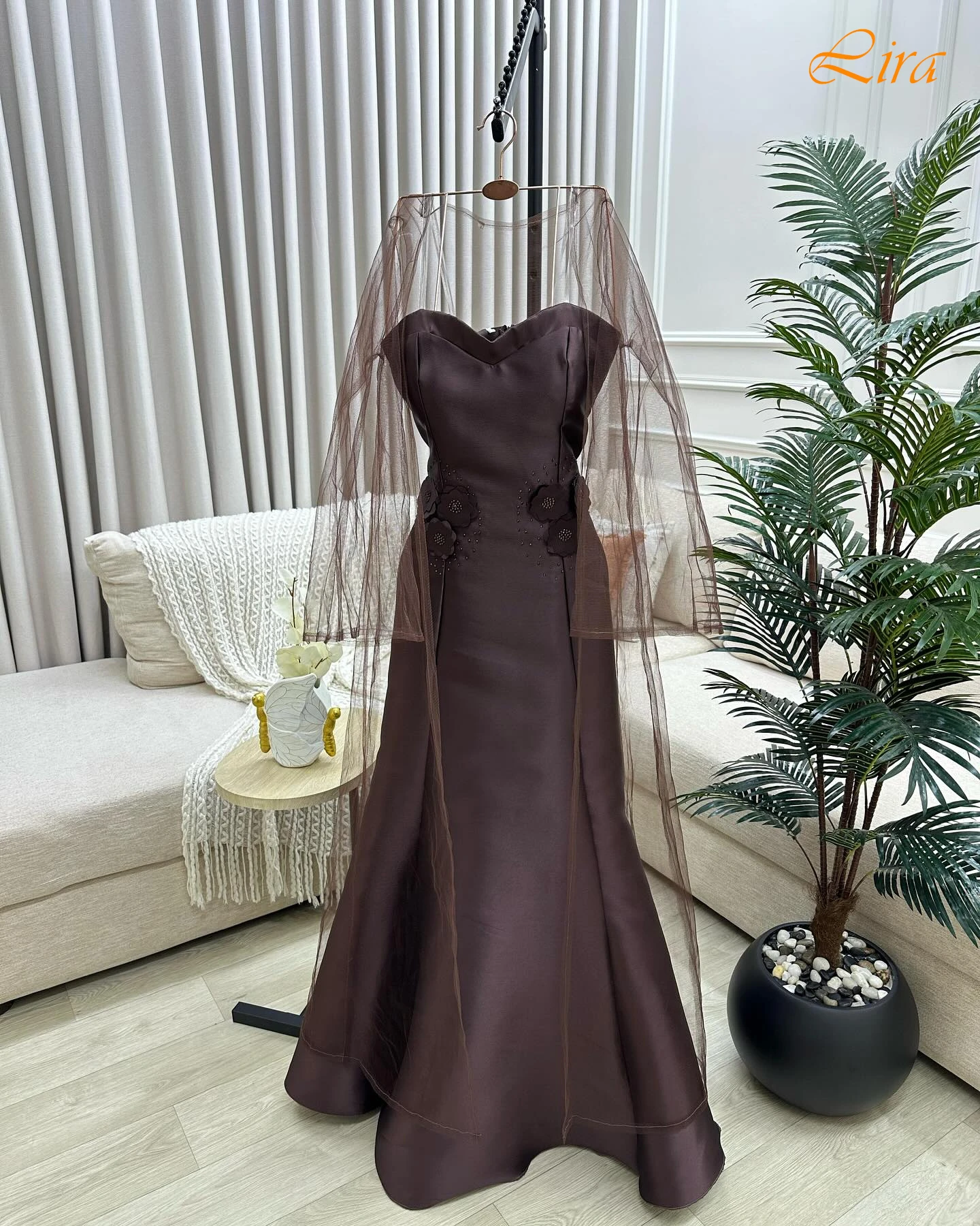 

Customized A-Line Strapless Elegant Formal Evening Dress and Classic Fashion Celebrity Gowns Temperament High Quality Prom Dress