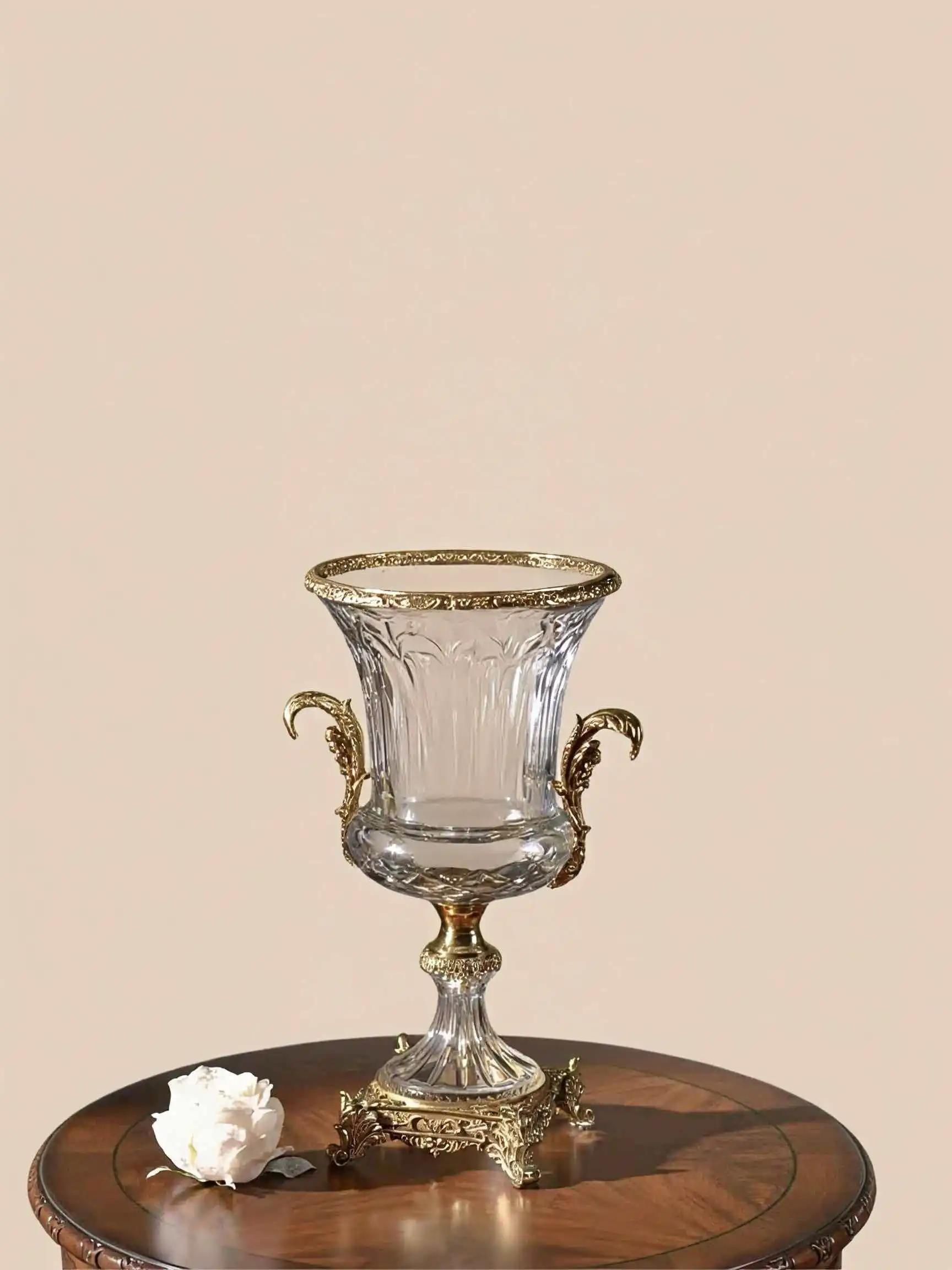 &c Home Desktop America Luxury Gold Modern Brass Metal Round Crystal Decoration Clear Glass Flower Vase for Home Decor