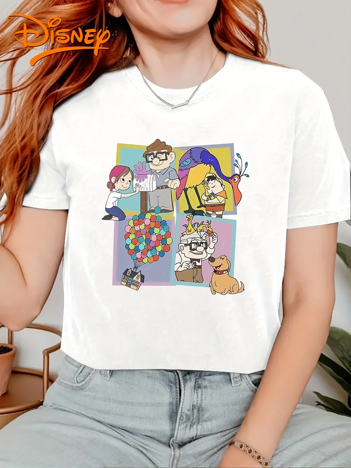 Disney Flying Apsaras : assis dans une voiture Flying Series Col rond imprimé