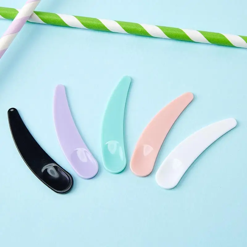 Plastic Mini Spatula Crescent Facial Cream Mixing Spoon Hygienic Cosmetic Tool for Mask Bowl Skincare and Makeup