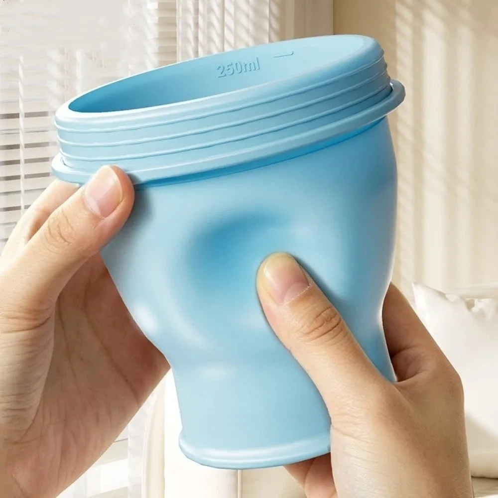 

Collapsible 2-in-1 Ice Mold Cup Food Grade BPA-Free Folding Ice Ball Cup with Straw Lid Leak-proof Portable Travel Tumbler
