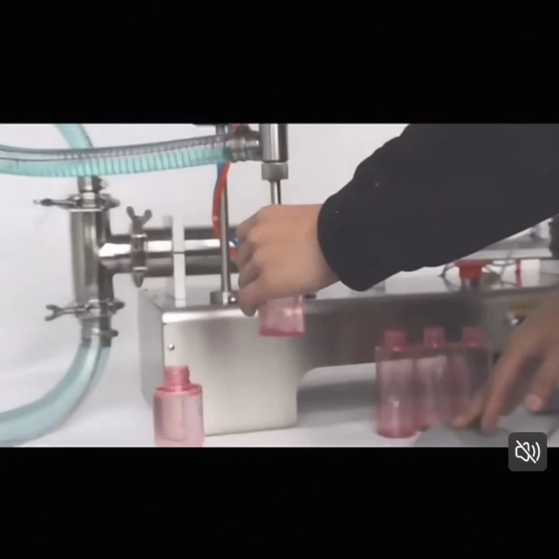 

Электрическая пневматическая машина для розлива жидкостей с ножной педалью, горизонтальная машина для розлива жидкостей с одной головкой