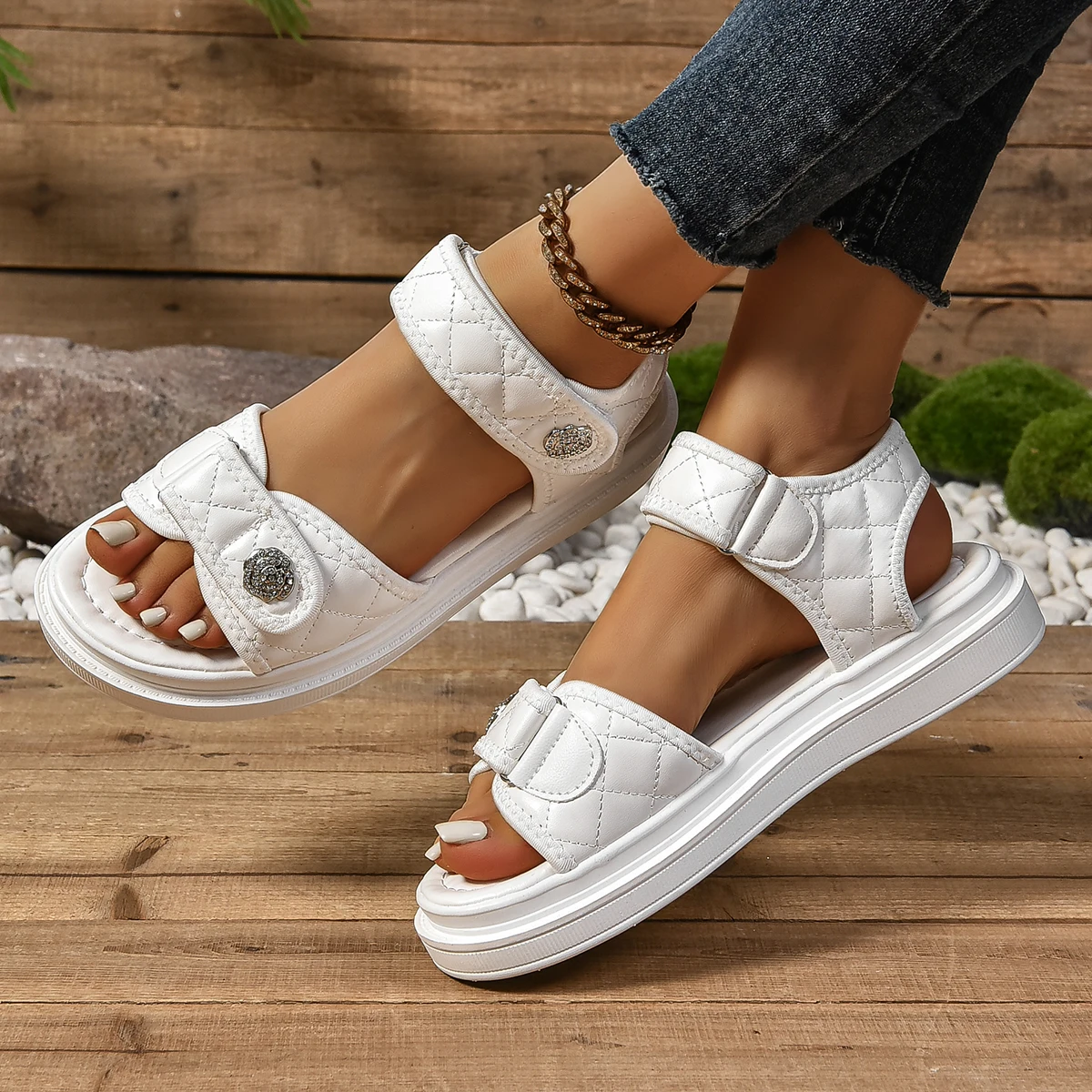 Women Platform Modern Sandals Summer Beach Flats Confortable Hook Look Closed Casual Roman Designer Style Female Slippers Shoes