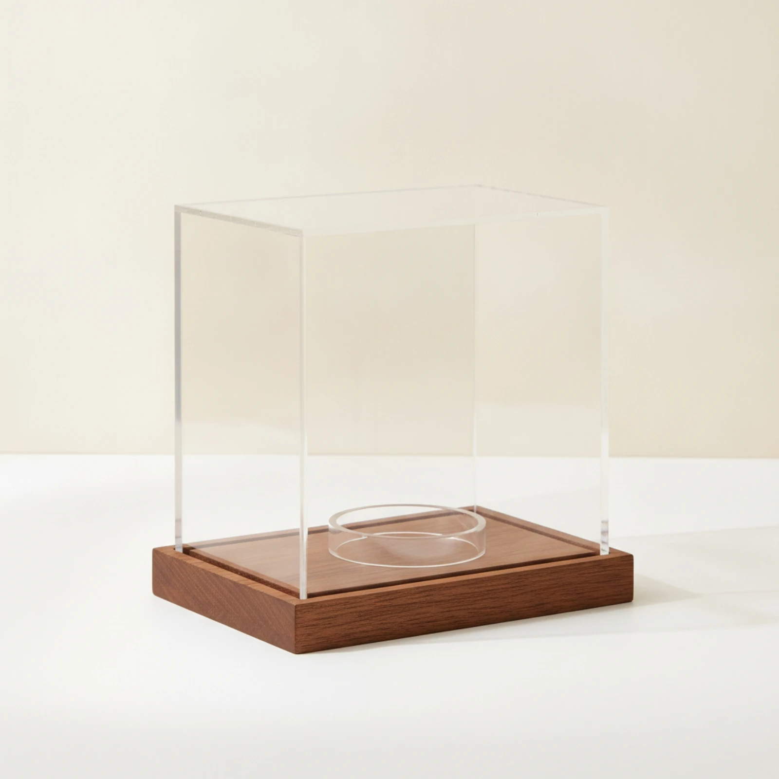 Hockey Puck Display Case with Wooden Base Transparent Hockey Puck Display Case Dust-Proof Protection for Collectors