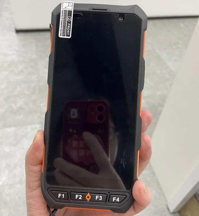 Lettore portatile Rfid a bassa frequenza 134,2 KHz C6200 Lettore di dati mobile Android 13 per lettura e codifica di etichette per animali
