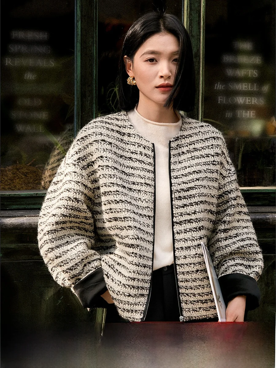 

Xhange Roman Holiday Vintage Woolen Texture Jaet Loose Fit Ladies Coat Warmth Guaranteed Long Sve Zipper Closure