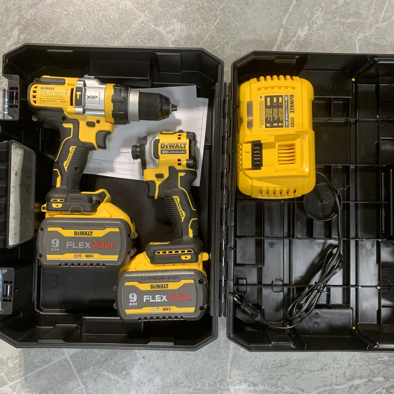 New Dewalt 60V MAX Brushless Cordless Hammer Drill Kit  DCD999 and DCF850 include 2 9.0AH batteries and DCB118 chargersNew Tools