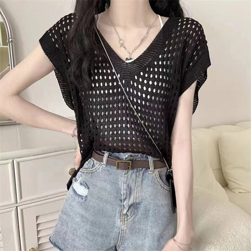 ABRINI Women Sexy Knit Shirt V-Neck Hollow Out Chic Loose Sleeveless Knit T-shirt Casual Beach Style Tops For Women 2024 Summer