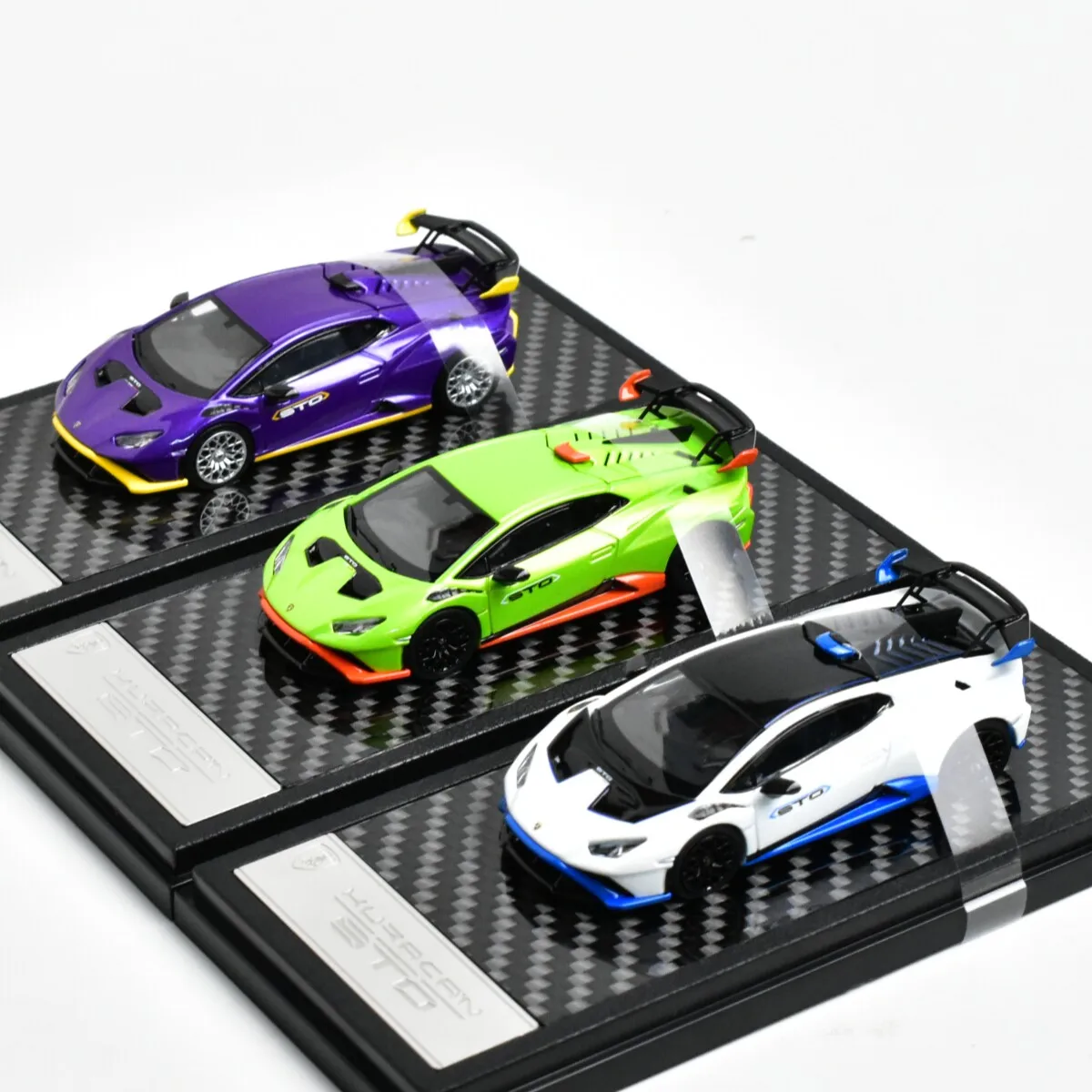 LCD 1:64 Huracan STO Druckguss-Modellauto
