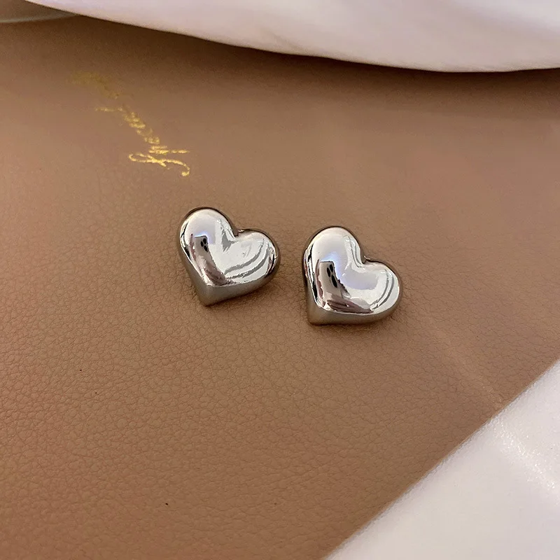 Cubic Gold Silver Color Heart Metal Stud Earrings for Women Simple Fashion Personality Temperament Versatile New in Ear Jewelry