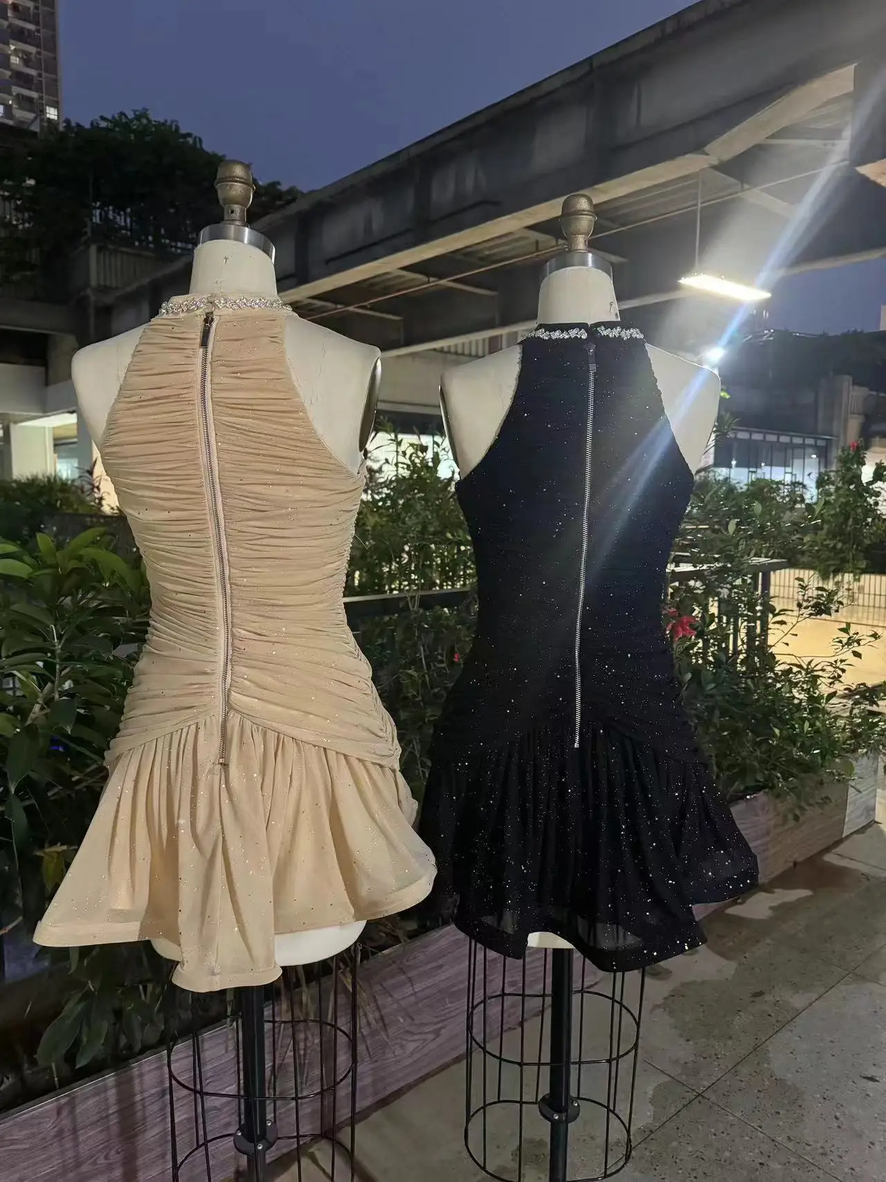 Black Color Nude Color Spliced Sequined Diamonds Halter Dress For Women Sleeveless Solid Color Mesh Pleated Dresses Female  2024