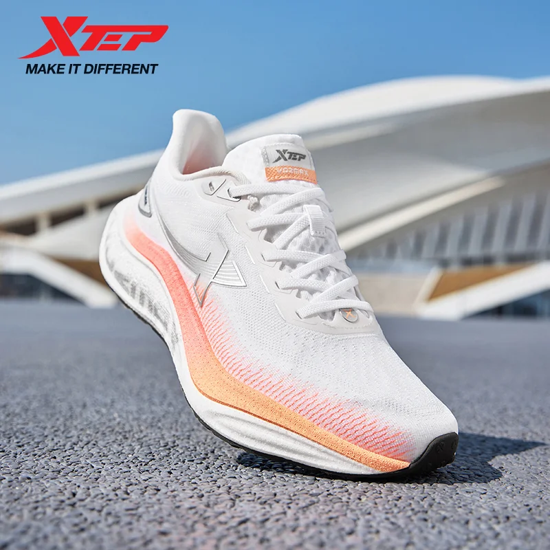 Xtep VOZMAX Running Shoes For Men 2024 Winter Breathable Sports Shoes Shock Absorption Sneakers 876419110005