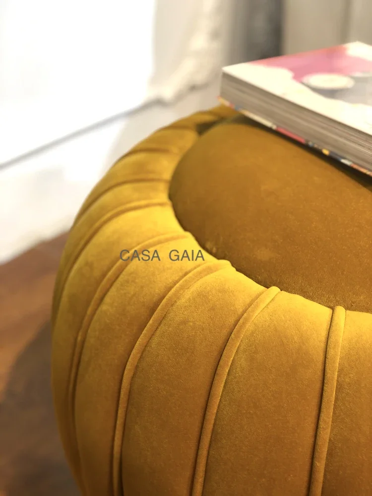 가이아 라이트 럭셔리 소파 페달 의자 현대 간단한 소파 이탈리아 거실 낮은 의자 홈 패션 패브릭 좌석 피어