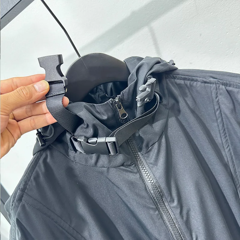 เสื้อกั๊ก TIFICY High Street รุ่นผู้ชาย สไตล์ดิฟเฟอร์เทนท์ สำหรับทำงานกลางแจ้ง ทรงสั้นหลวม มีฮู้ด เสื้อแจ็คเก็ตแขนกุดระดับไฮเอนด์ยอดนิยม