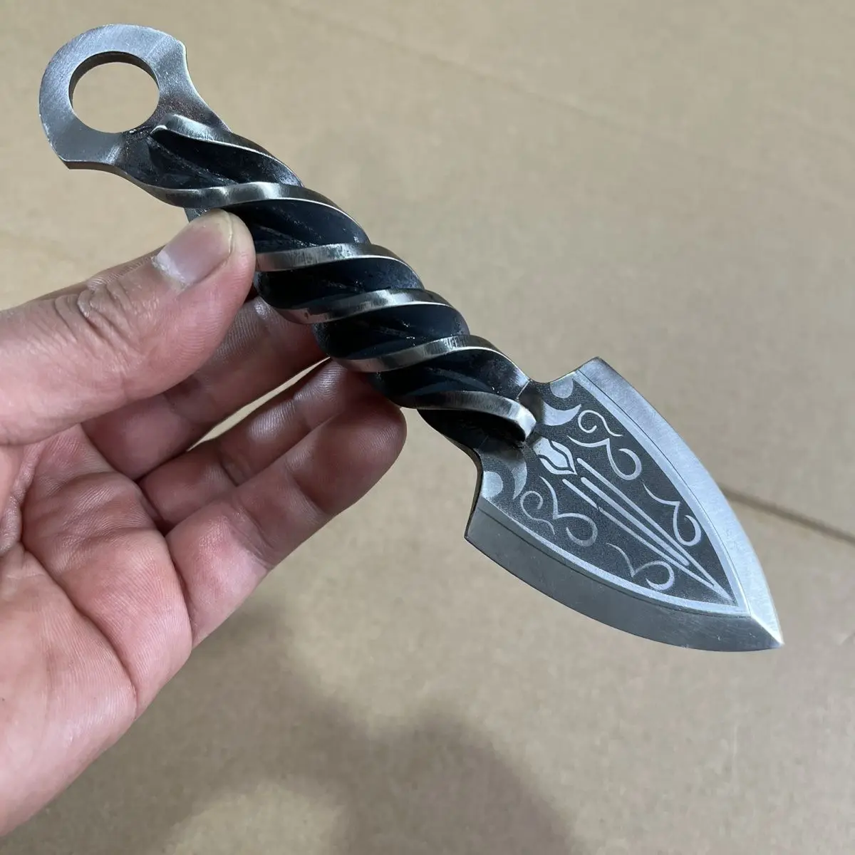 

Outdoor Mini Multifunctional Shovel Convenient Camping Hiking Self Defense EDC Outdoor Portable Tool High Quality Craftsmanship