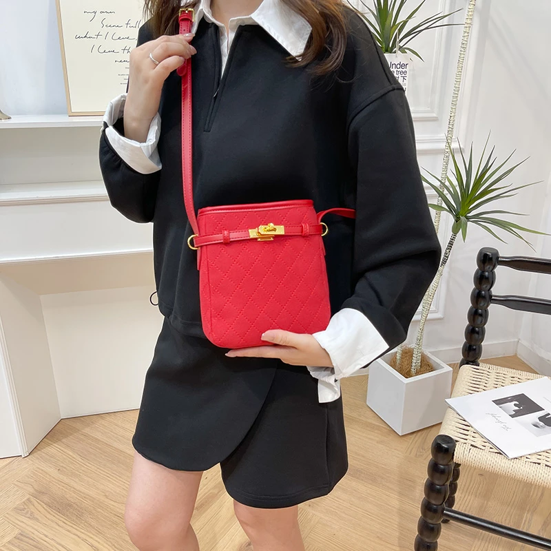 

Женская роскошная кожаная сумка через плечо, элегантная сумка через плечо, классический дизайнерский модный стиль для работы и путешествий