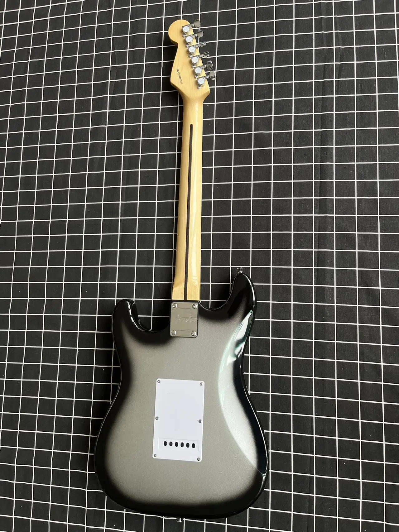 2024 Fast delivery Factory outlet the High Quality Custom Body 6 String Wooden Bling Purple ST Electric Guitar 22 Fret  GFDXSGB