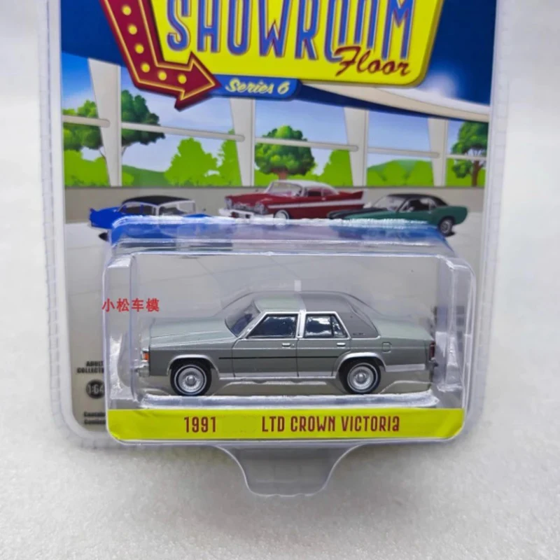 Greenlight Diecast Alloy 1:64 1991 LTD Crown Victoria/1997 Crown Victoria Car Model Holiday Gifts Toys