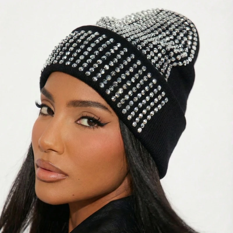 1 Stück warme, vielseitige, mit Strasssteinen verzierte Mütze, warme Strickmütze im Punk-Stil mit Diamant, geeignet für Valentinstag, Party